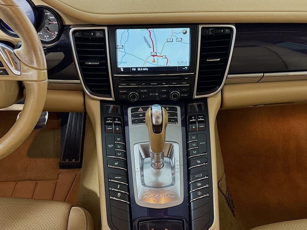 2013 Porsche Panamera 4 ALL WHEEL DRIVE