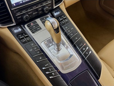 2013 Porsche Panamera 4 ALL WHEEL DRIVE