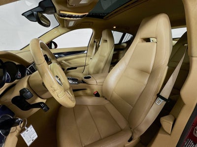 2013 Porsche Panamera 4 ALL WHEEL DRIVE