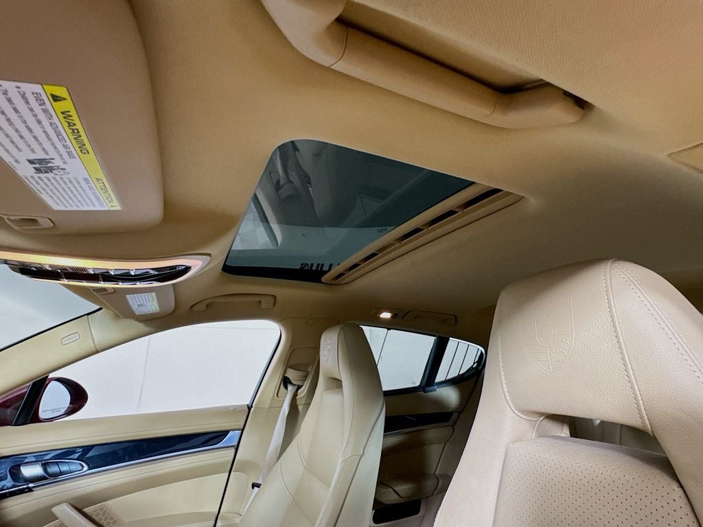 2013 Porsche Panamera 4 ALL WHEEL DRIVE