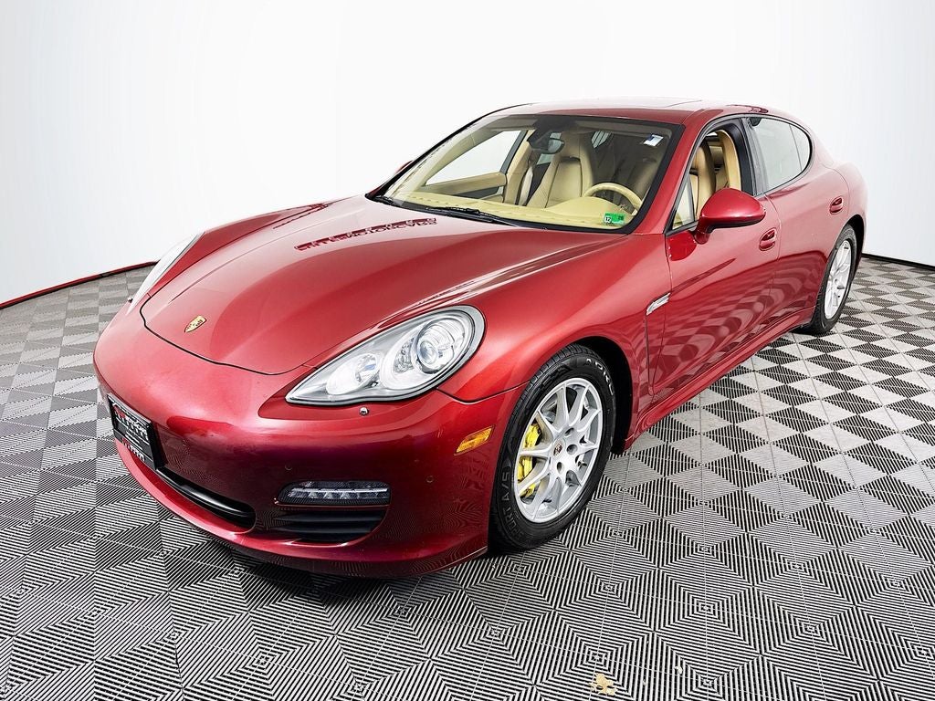 2013 Porsche Panamera 4 ALL WHEEL DRIVE