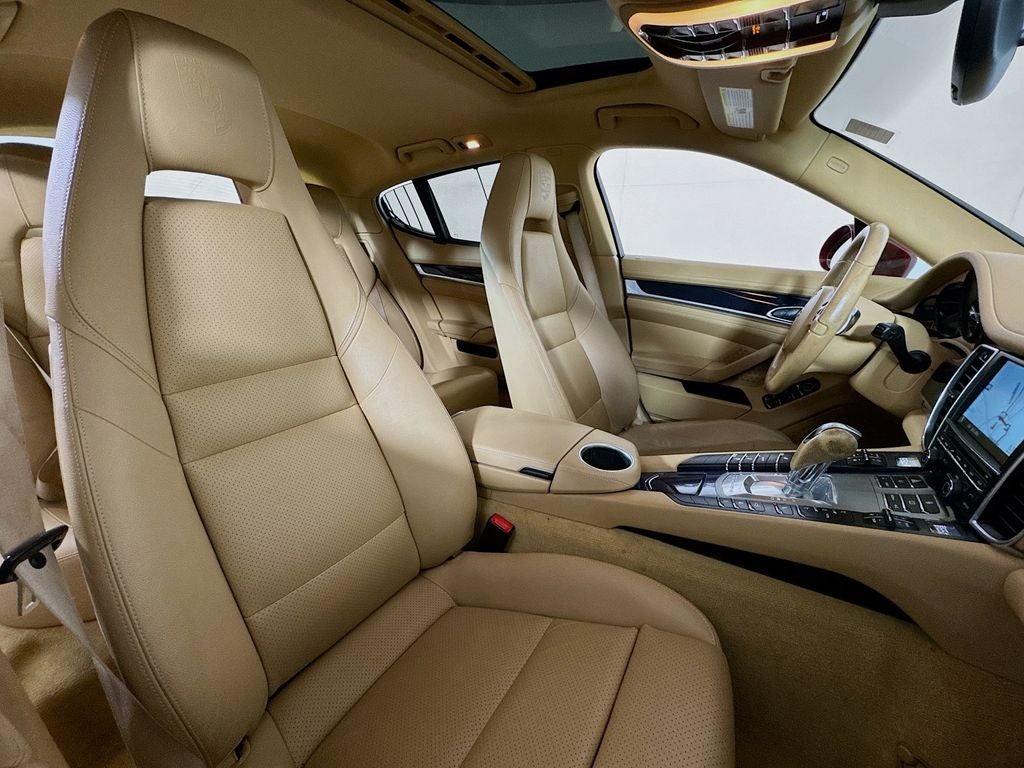 2013 Porsche Panamera 4 ALL WHEEL DRIVE