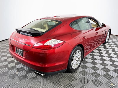 2013 Porsche Panamera 4 ALL WHEEL DRIVE