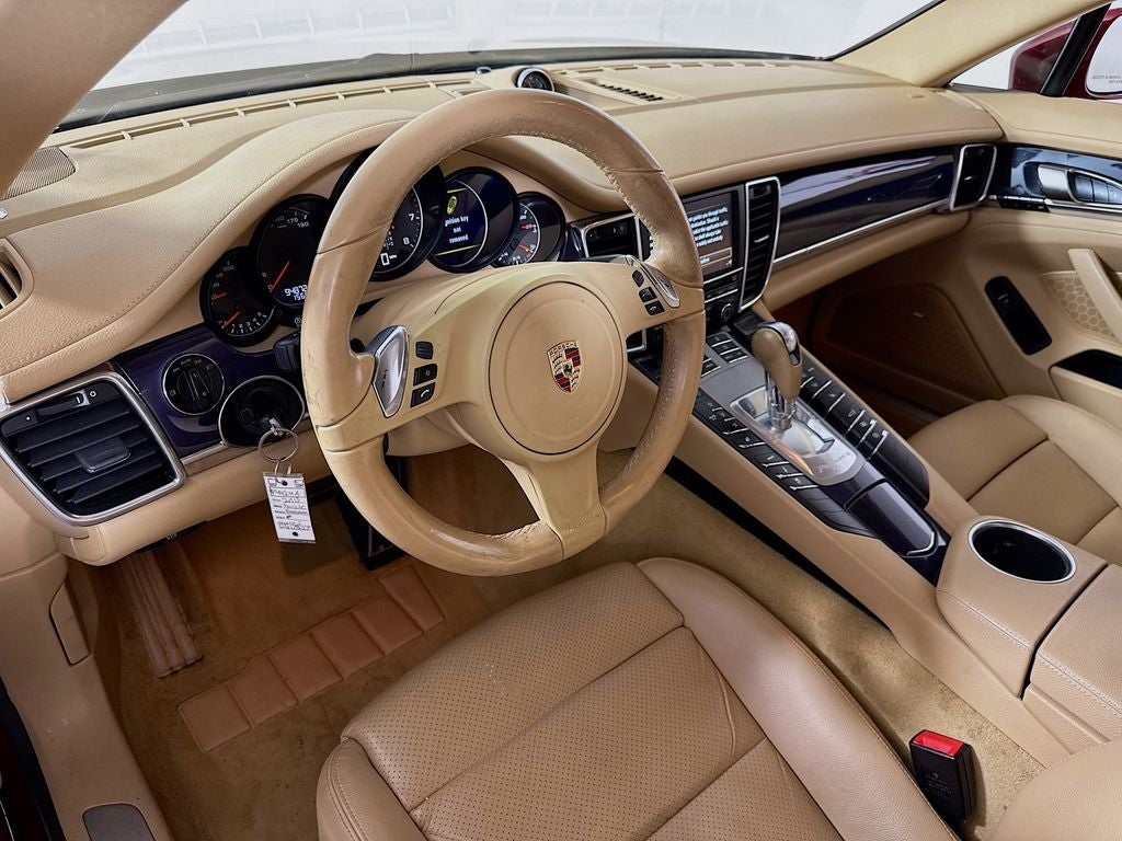 2013 Porsche Panamera 4 ALL WHEEL DRIVE