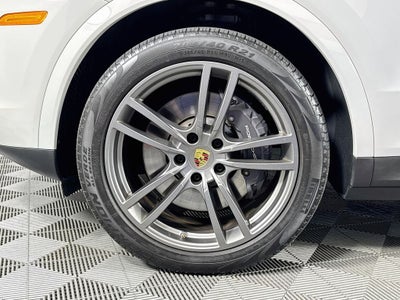 2022 Porsche Cayenne Coupe Premium Package