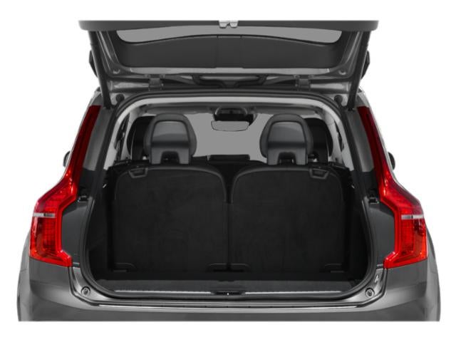 2021 Volvo XC90 T6 Momentum