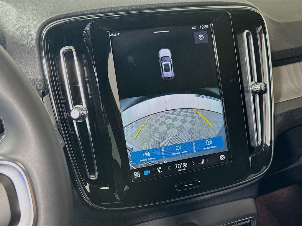 2023 Volvo XC40 B5 Core