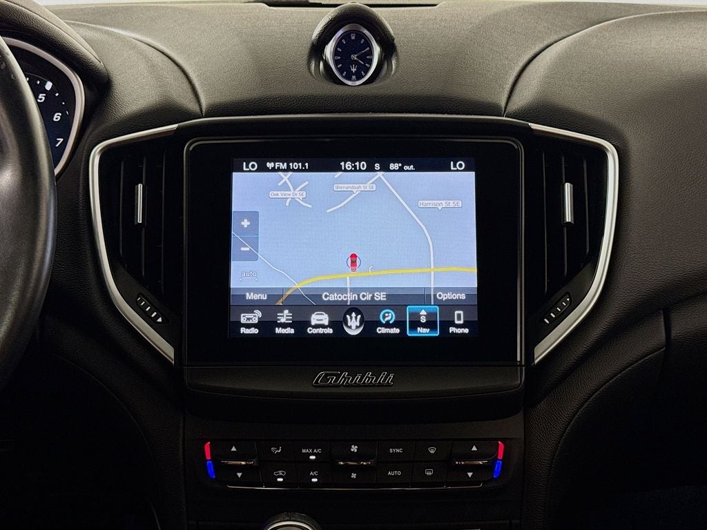 2018 Maserati Ghibli Base 3.0 L
