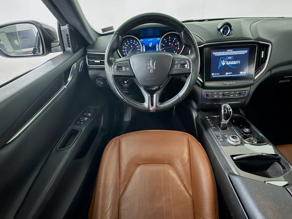 2018 Maserati Ghibli Base 3.0 L
