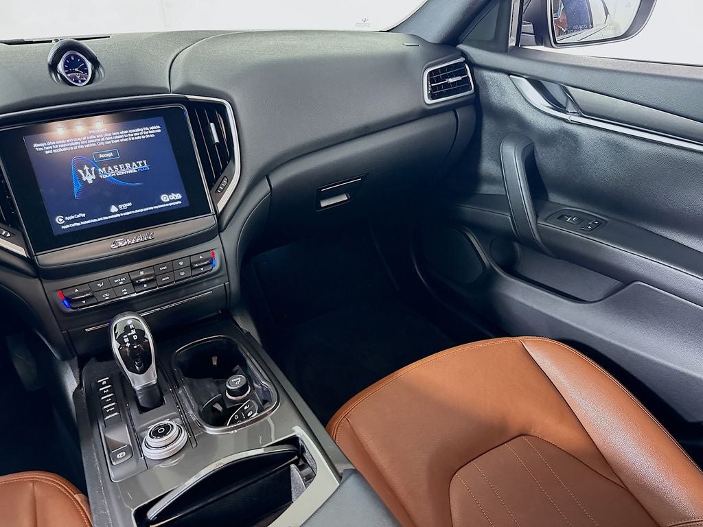 2018 Maserati Ghibli Base 3.0 L