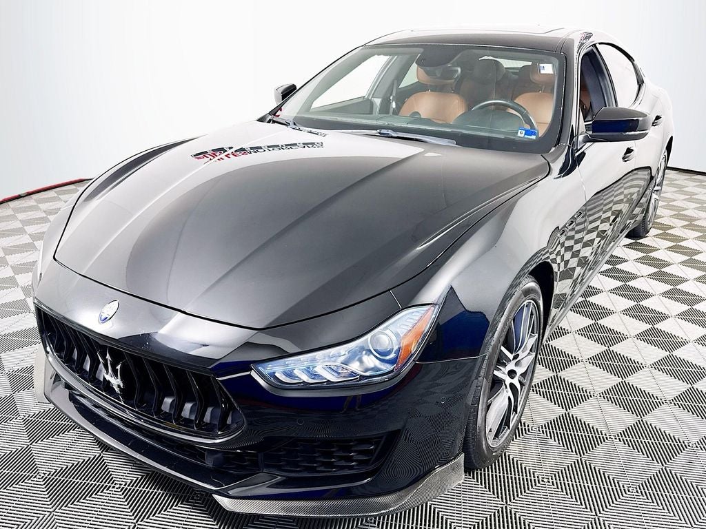 2018 Maserati Ghibli Base 3.0 L